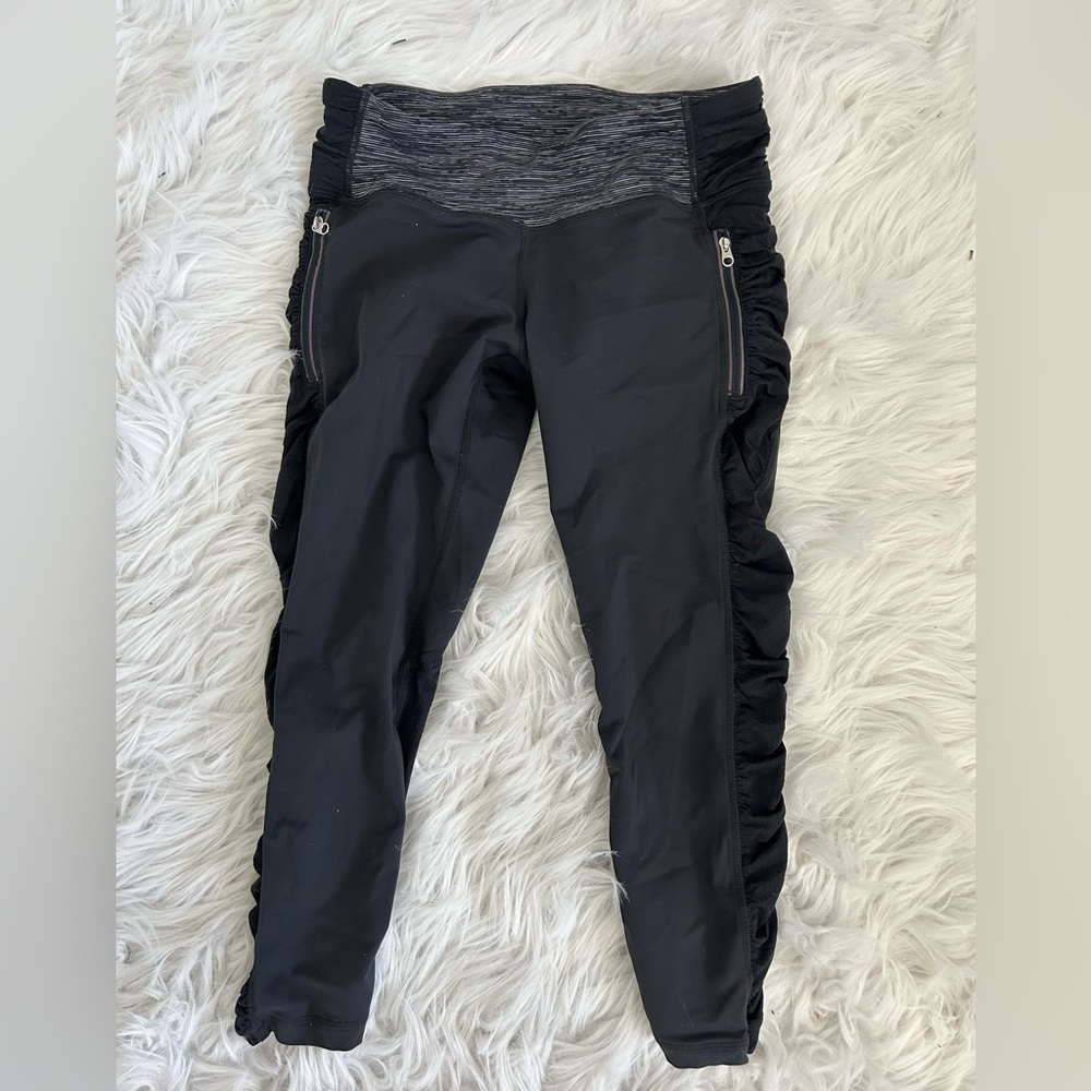 Lululemon cropped leggings size 6